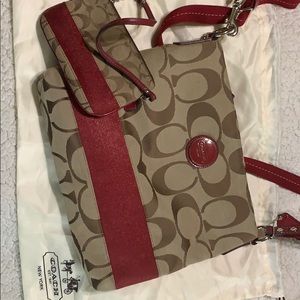 Coach purse and wristlet
